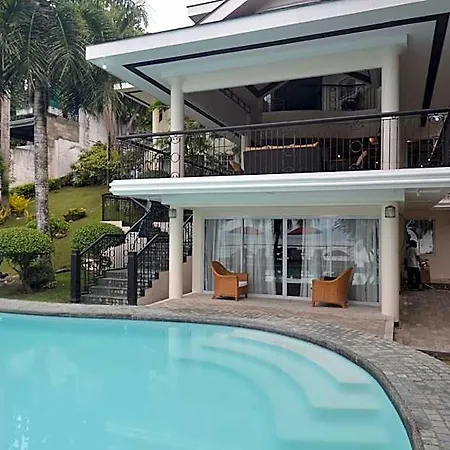 Robinland Vacation Home